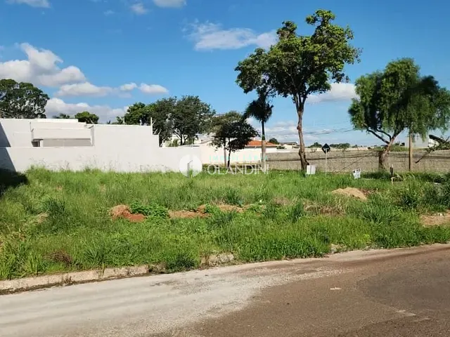 Terreno com 414m², à venda, no bairro Josephim Tagliari em Artur Nogueira