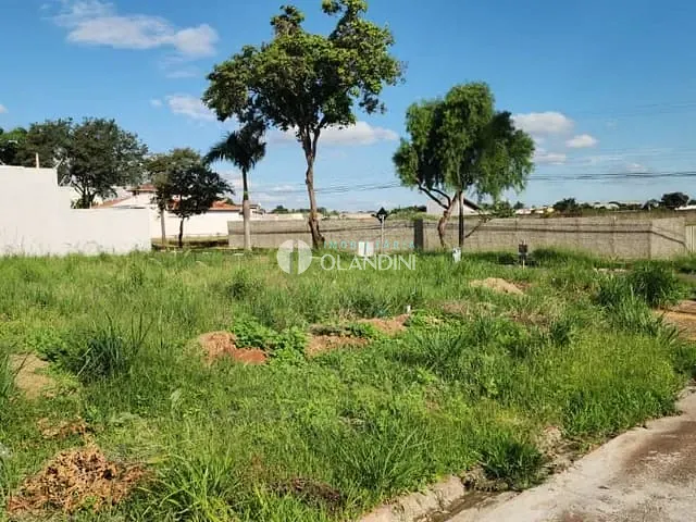 Terreno com 414m², à venda, no bairro Josephim Tagliari em Artur Nogueira