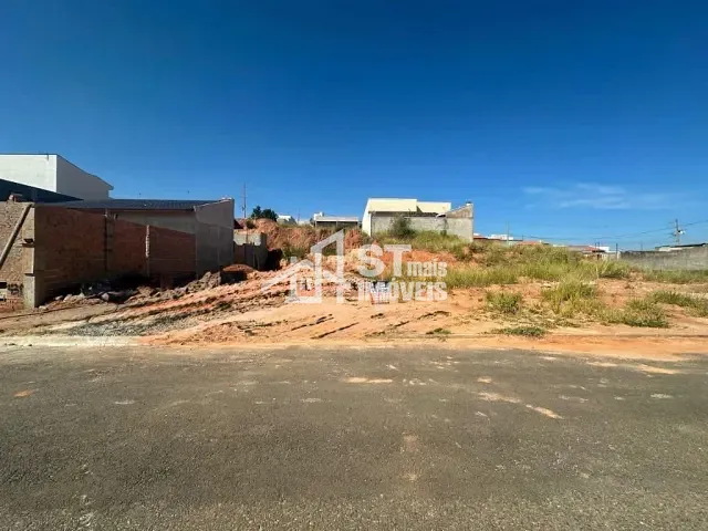 Terreno com 200m², à venda, no bairro Jardim Mirante em Andradas
