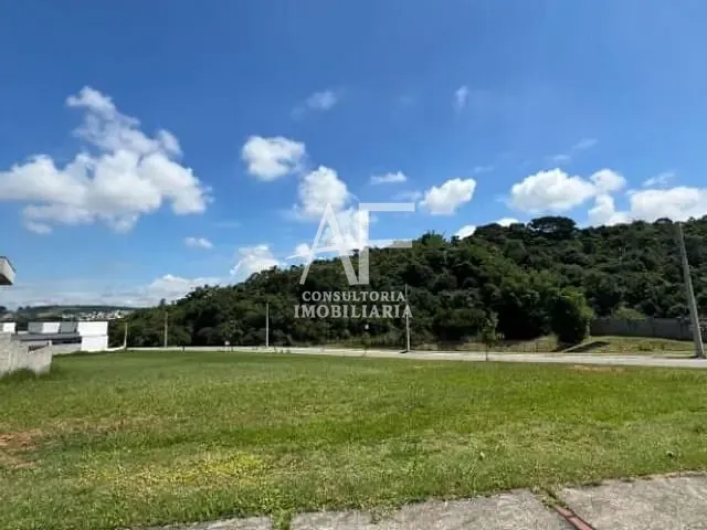 Terreno com 411m², à venda, no bairro Itapecerica em Taubaté