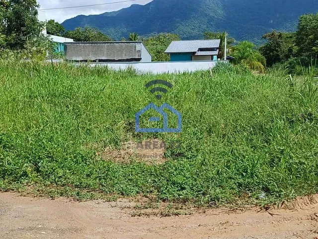 Terreno com 360m², à venda, no bairro Massaguaçu em Caraguatatuba