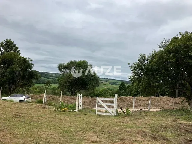 Terreno com 5m², à venda, no bairro Não informado em Lapa