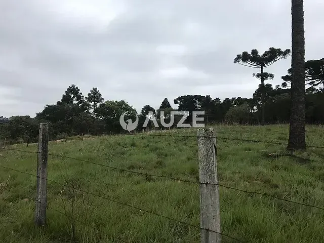 Terreno com 5m², à venda, no bairro Não informado em Lapa