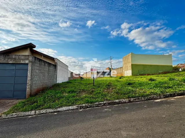 Terreno com 160m², à venda, no bairro Jardim das Araucárias em Itapira