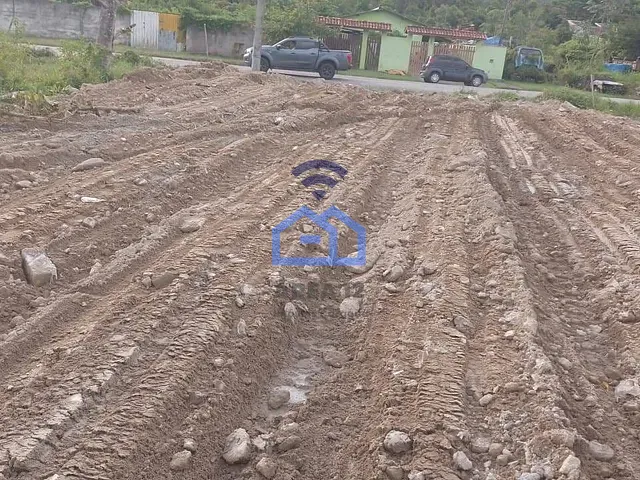 Terreno com 245m², à venda, no bairro Jardim das Gaivotas em Caraguatatuba