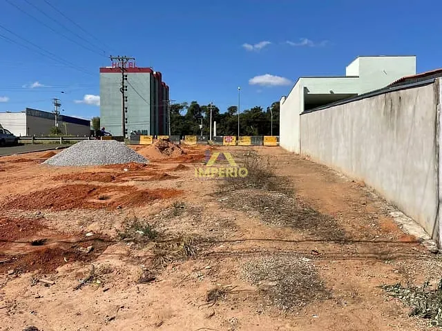 Terreno com 180m², à venda, no bairro Residencial Porto Seguro em Salto