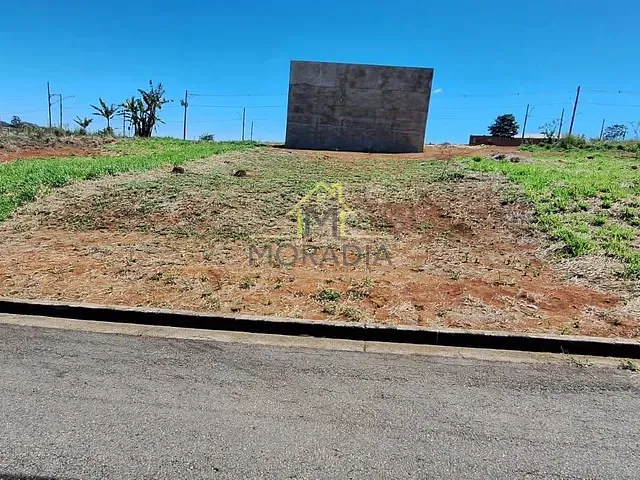 Terreno com 360m², à venda, no bairro Residencial Vale da Mata em Guaxupé
