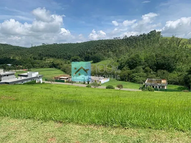 Terreno com 1000m², à venda, no bairro Village Parahybuna em Paraibuna