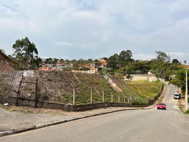 Terreno com 4000m², à venda, no bairro Chácara do Solar II (Fazendinha) em Santana de Parnaíba