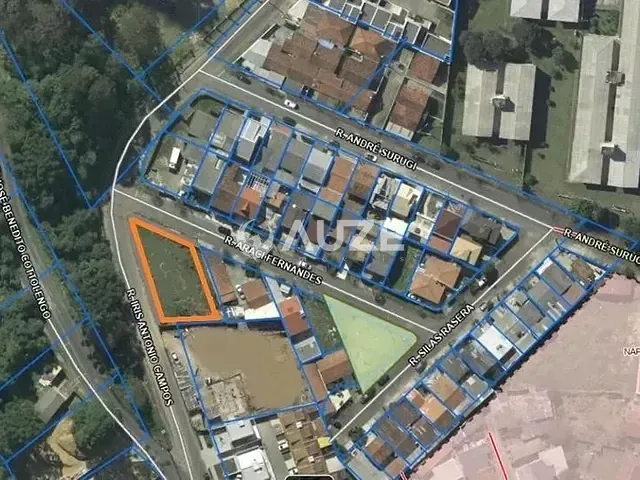 Terreno com 563m², à venda, no bairro Campo Comprido em Curitiba