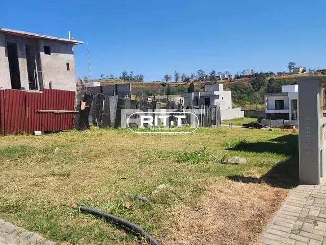 Terreno com 300m², à venda, no bairro Roncáglia em Valinhos
