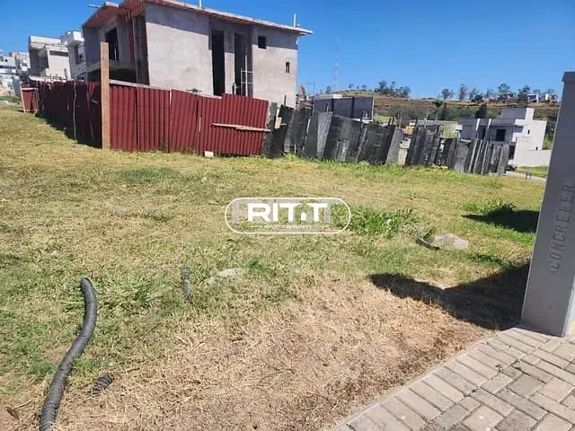 Terreno com 300m², à venda, no bairro Roncáglia em Valinhos