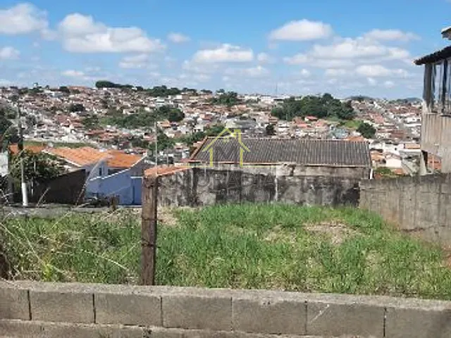 Terreno com 288m², à venda, no bairro Jardim Recreio em Guaxupé
