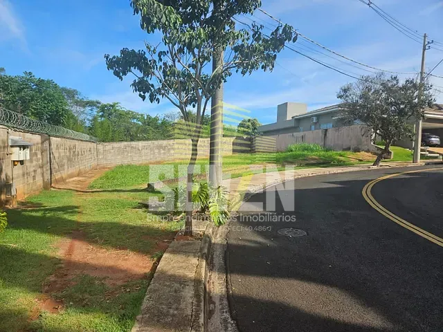 Terreno com 600m², à venda, no bairro Vila Aviaçao em Bauru