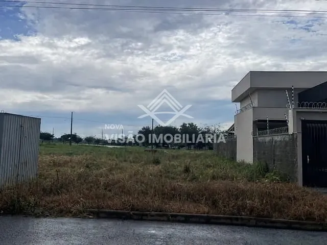 Terreno com 324m², à venda, no bairro Jardim Curitiba em Sinop