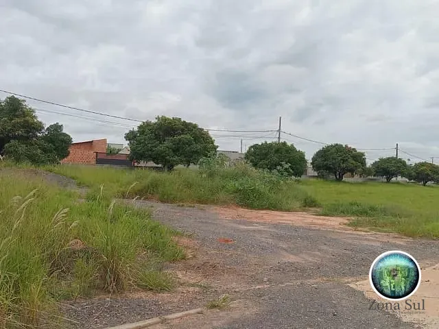 Terreno com 500m², à venda, no bairro Jd. Primavera em Salto de Pirapora