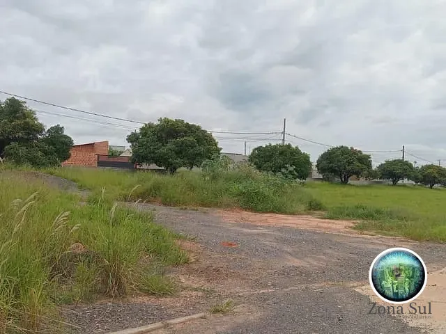 Terreno com 500m², à venda, no bairro Jd. Primavera em Salto de Pirapora