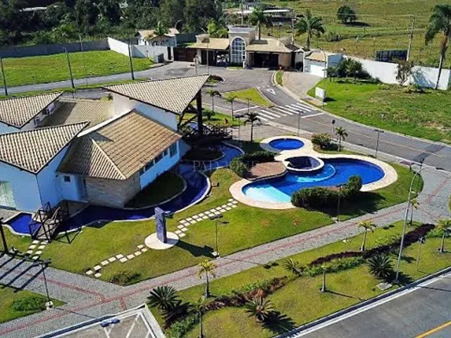 Terreno com 490m², à venda, no bairro Centro em Camboriú