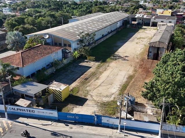 Terreno com 5680m², à venda, no bairro Lagomar em Macaé
