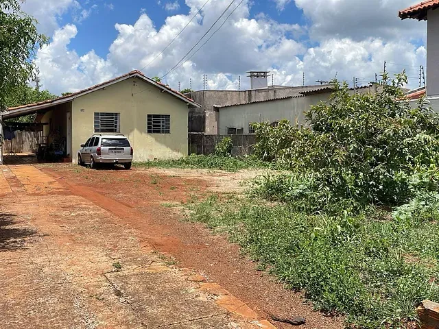 Terreno com 469m², à venda, no bairro Jardim Apucarana em Apucarana