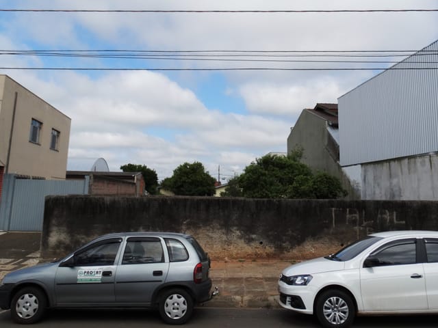 Terreno com 473m², à venda, no bairro Oficinas em Ponta Grossa