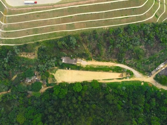 Terreno com 150m², à venda, no bairro Parque Santa Delfa em Franco da Rocha