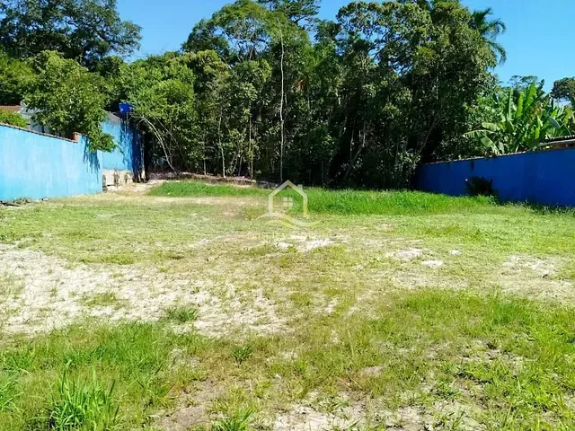 Terreno com 900m², à venda, no bairro Boraceia em Bertioga