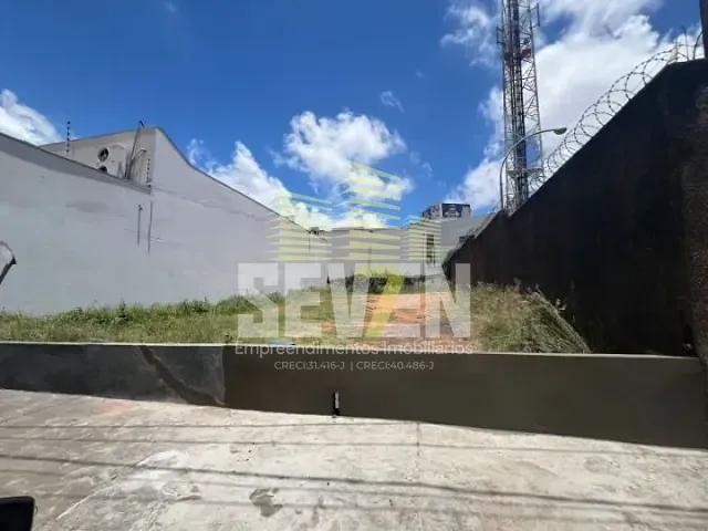 Terreno com 242m², à venda, no bairro Vila Regina em Bauru