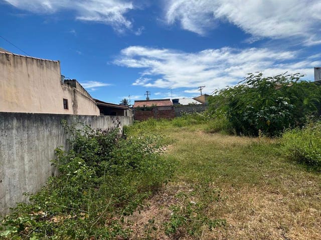 Terreno com 210m², à venda, no bairro Grussaí em São João da Barra