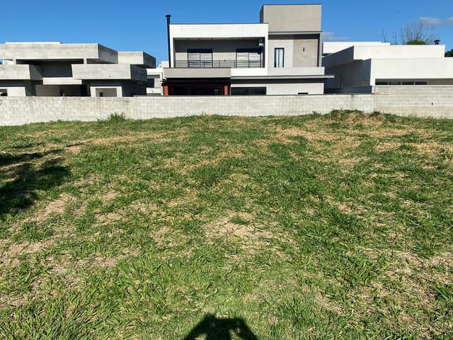 Terreno com 300m², à venda, no bairro Parque Senhor do Bonfim em Taubaté