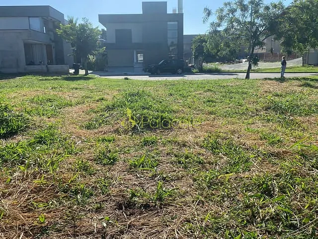 Terreno com 300m², à venda, no bairro Parque Senhor do Bonfim em Taubaté