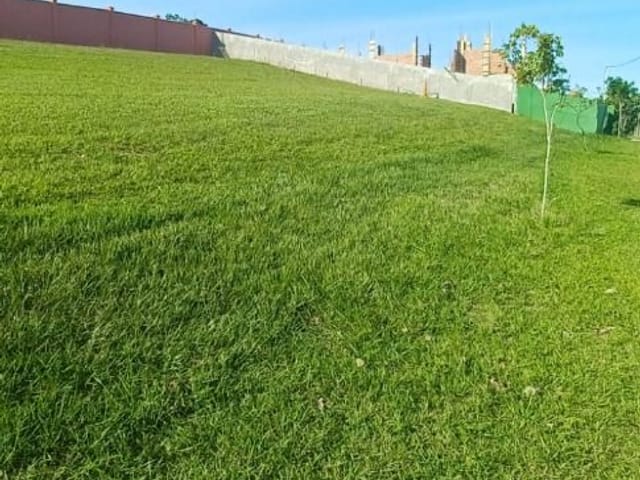 Terreno com 470m², à venda, no bairro Loteamento Extensao Do Serrama em Rio das Ostras