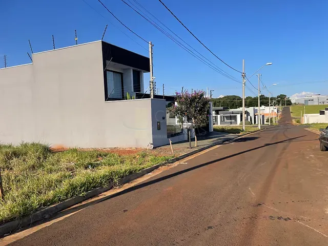 Terreno com 360m², à venda, no bairro Residencial Cazarin II em Apucarana