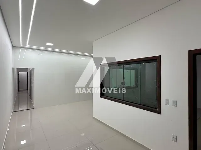 Casa com 240m² 3 quartos e 3 banheiros, à venda, no bairro São Mateus em Araçuaí