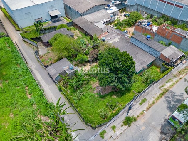 Terreno com 1500m², à venda, no bairro Jardim Diva (Fazendinha) em Santana de Parnaíba