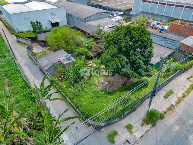 Terreno com 1500m², à venda, no bairro Jardim Diva (Fazendinha) em Santana de Parnaíba