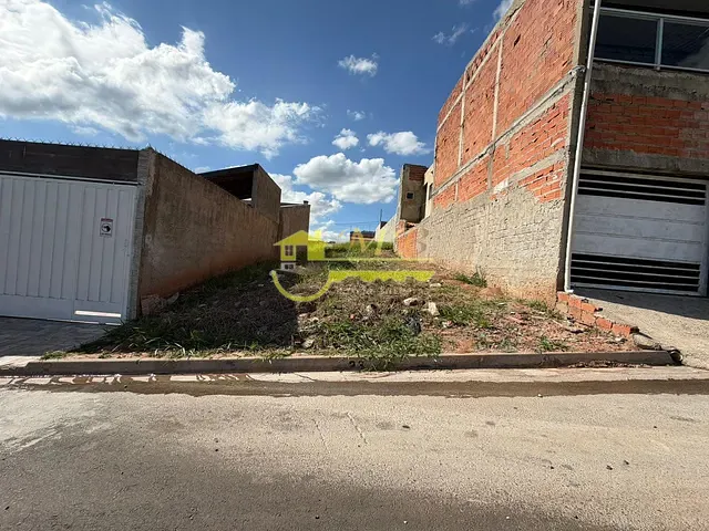 Terreno com 126m², à venda, no bairro Terras do Friburgo em Campinas