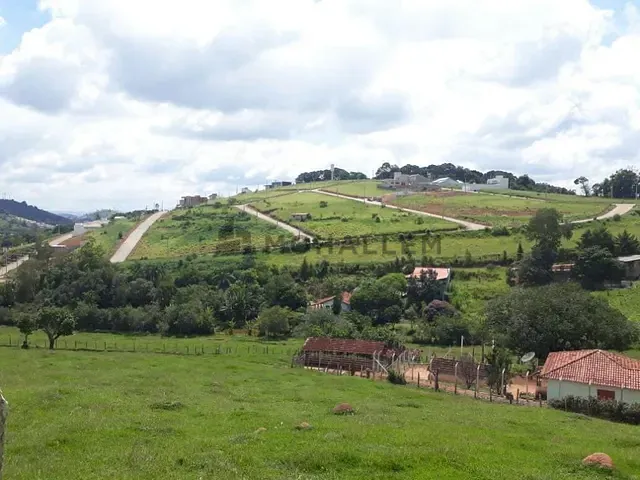Terreno com 250m², à venda, no bairro Laje em Piranguinho