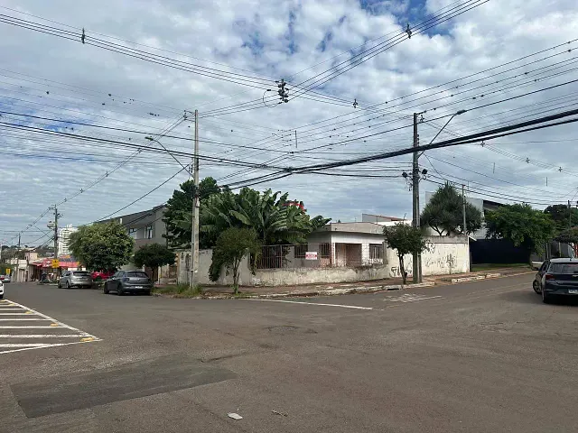 Terreno com 377m², para alugar, no bairro Cláudia em Londrina