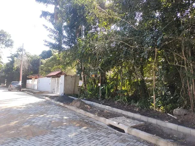 Terreno com 438m², à venda, no bairro Boracéia em São Sebastião