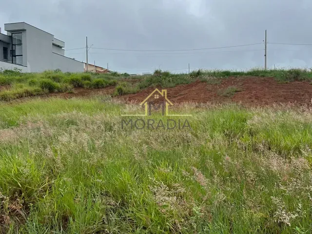 Terreno com 372m², à venda, no bairro Residencial Vale da Mata em Guaxupé