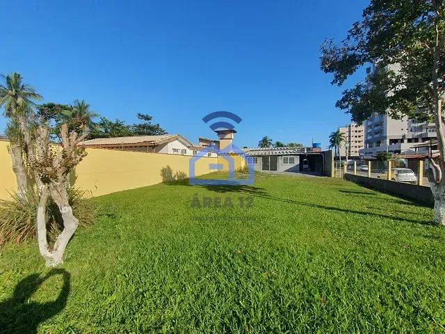 Terreno com 521m², à venda, no bairro Sumaré em Caraguatatuba