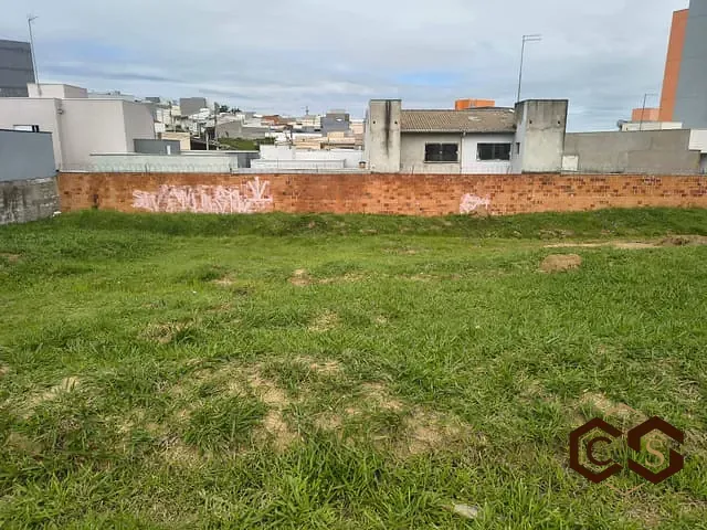 Terreno com 196m², à venda, no bairro Jardim Veneza em Indaiatuba