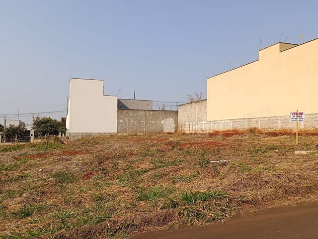 Terreno com 300m², à venda, no bairro Residencial Espanha em Cambé