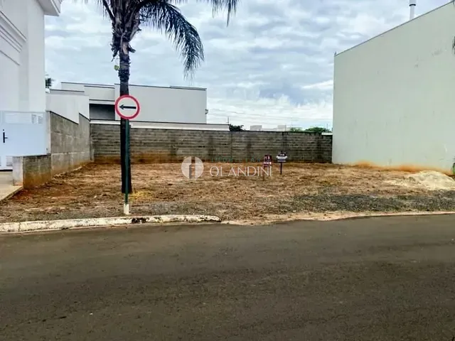 Terreno com 300m², à venda, no bairro Residencial San Marino em Artur Nogueira