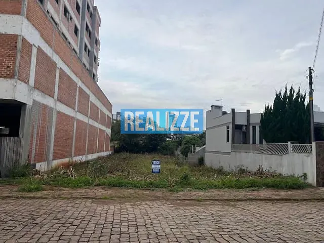Terreno com 723m², à venda, no bairro Centro em Marau