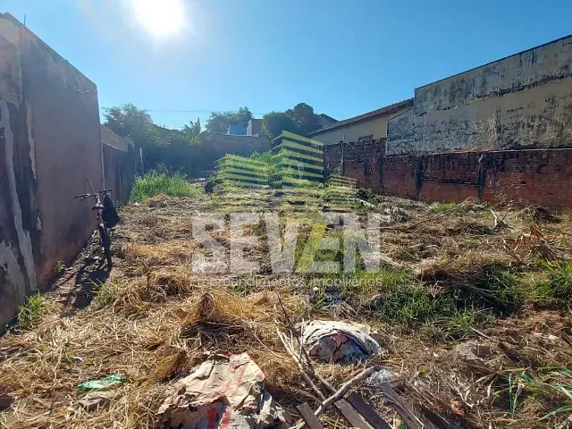 Terreno com 330m², à venda, no bairro Vila Ipiranga em Bauru
