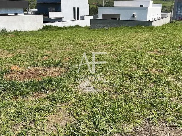 Terreno com 250m², à venda, no bairro Itapecerica em Taubaté