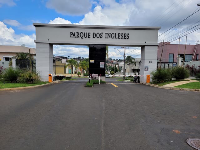 Terreno com 310m², à venda, no bairro Jardim Carvalho em Ponta Grossa