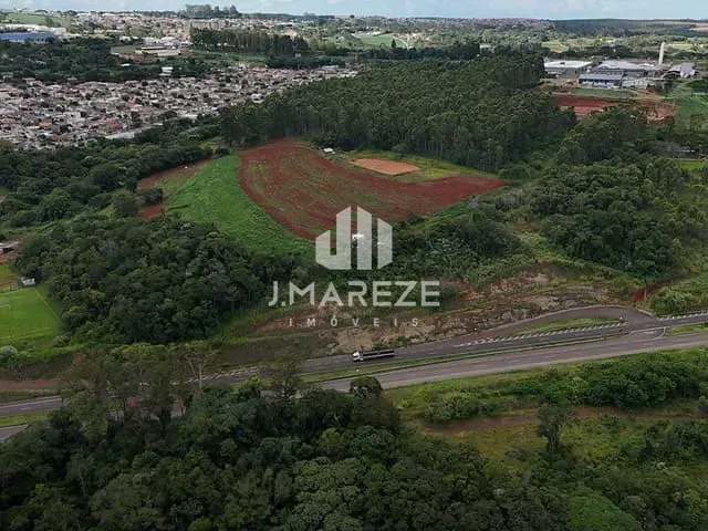 Terreno com 67694m², à venda, no bairro Núcleo Habitacional Adriano Correia em Apucarana